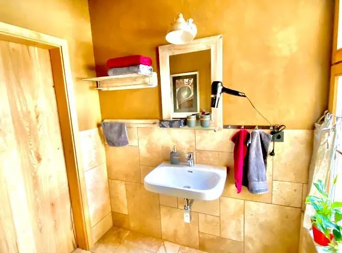 Gemuetliche Oekologische Ferienwohnung Og Innenstadt Apartment *